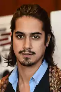 Photo de Avan Jogia