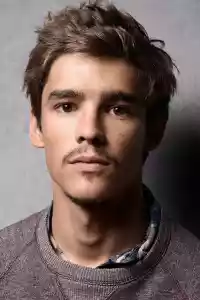 Photo de Brenton Thwaites