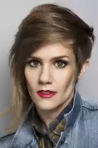 Photo de Cameron Esposito