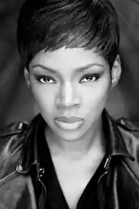 Photo de Caroline Chikezie