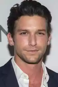 Photo de Daren Kagasoff