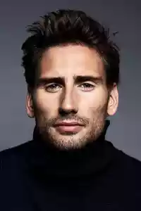 Photo de Edward Holcroft