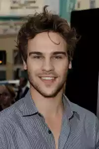 Photo de Grey Damon