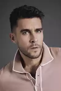 Photo de Josh Segarra