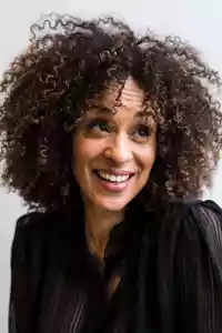 Photo de Karyn Parsons