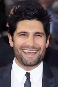 Photo de Kayvan Novak