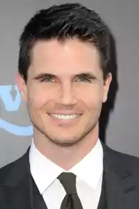 Photo de Robbie Amell