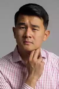 Photo de Ronny Chieng