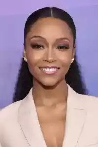 Photo de Yaya DaCosta