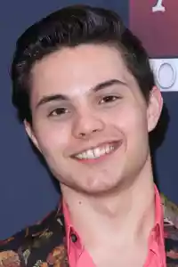 Photo de Zach Callison